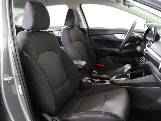 2023 Kia Forte LXS IVT - 22956434 - 29