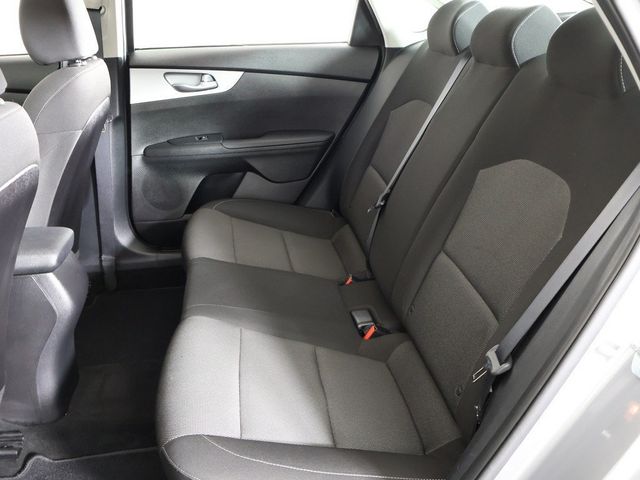 2023 Kia Forte LXS IVT - 22956434 - 30