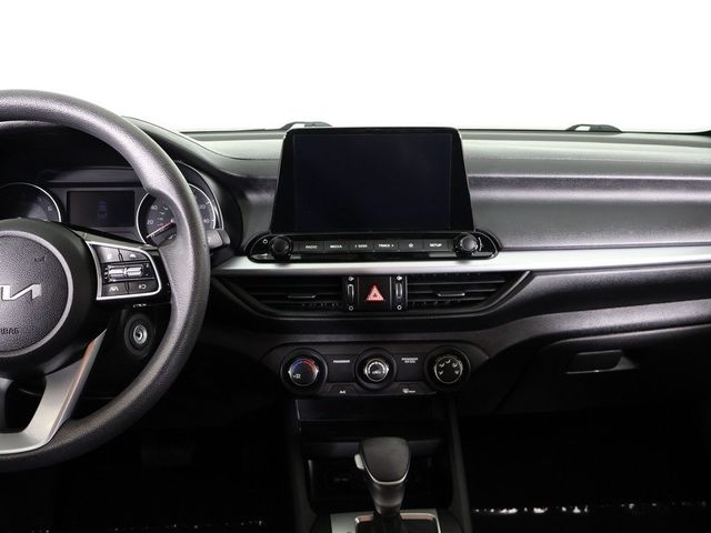 2023 Kia Forte LXS IVT - 22956434 - 32