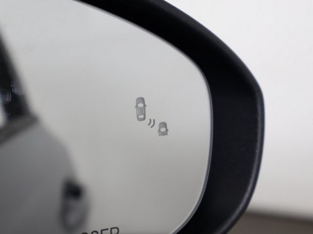 2023 Kia Forte LXS IVT - 22956434 - 33