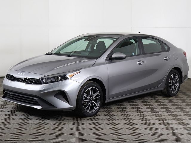2023 Kia Forte LXS IVT - 22956434 - 6