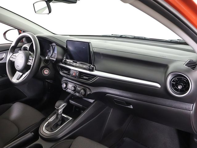 2023 Kia Forte LXS IVT - 22967539 - 25