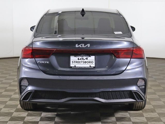 2023 Kia Forte LXS IVT - 22996677 - 10
