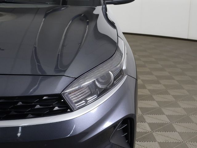 2023 Kia Forte LXS IVT - 22996677 - 12