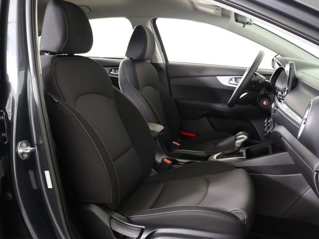 2023 Kia Forte LXS IVT - 22996677 - 29