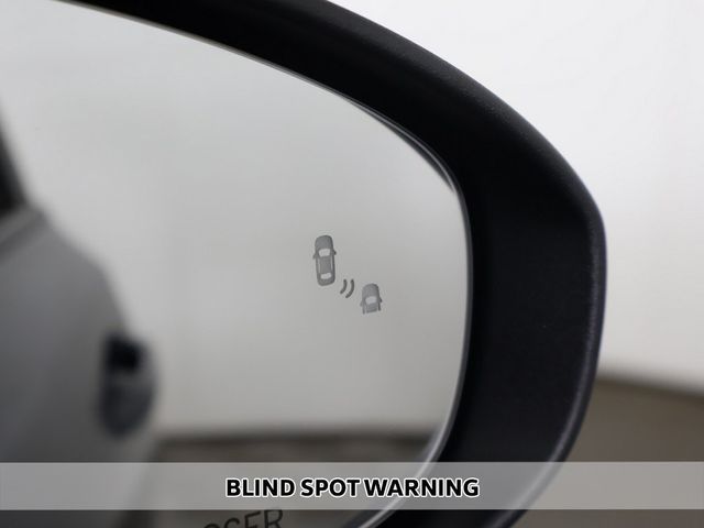 2023 Kia Forte LXS IVT - 22996677 - 3