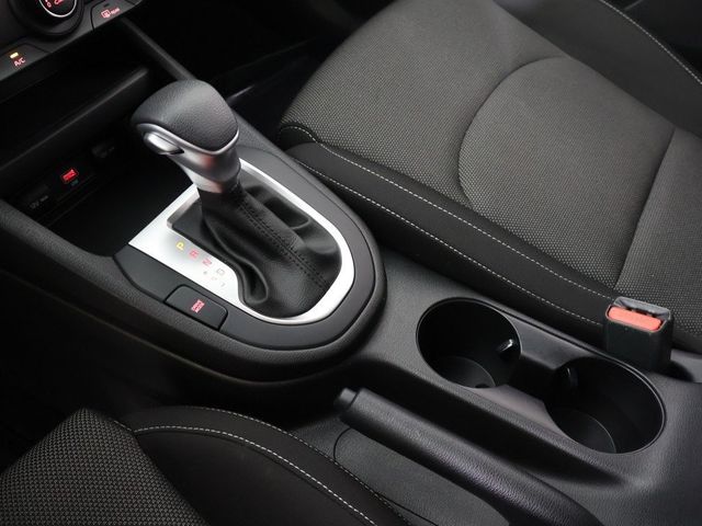 2023 Kia Forte LXS IVT - 22996677 - 44