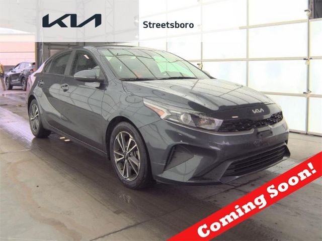 2023 Kia Forte LXS IVT - 22997575 - 0