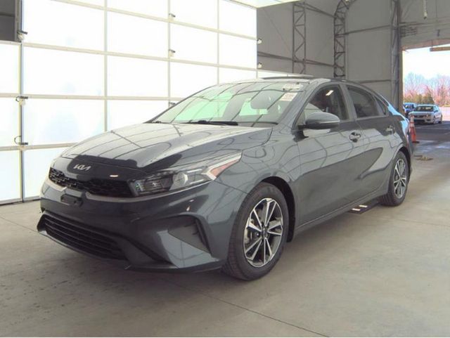 2023 Kia Forte LXS IVT - 23010856 - 1
