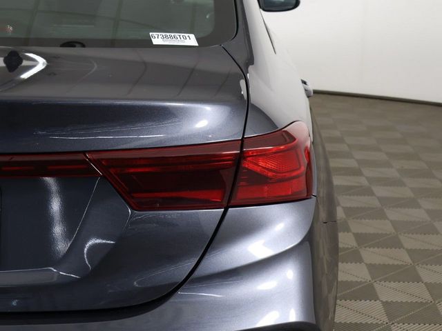 2023 Kia Forte LXS IVT - 23016755 - 14