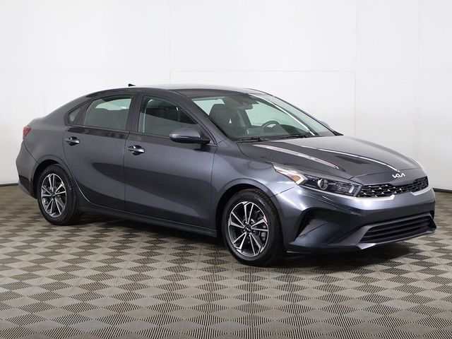 2023 Kia Forte LXS IVT - 23016755 - 46