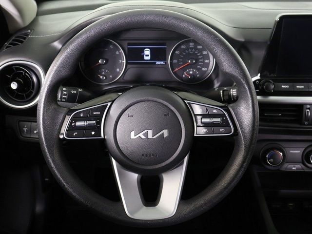 2023 Kia Forte LXS IVT - 23028332 - 34