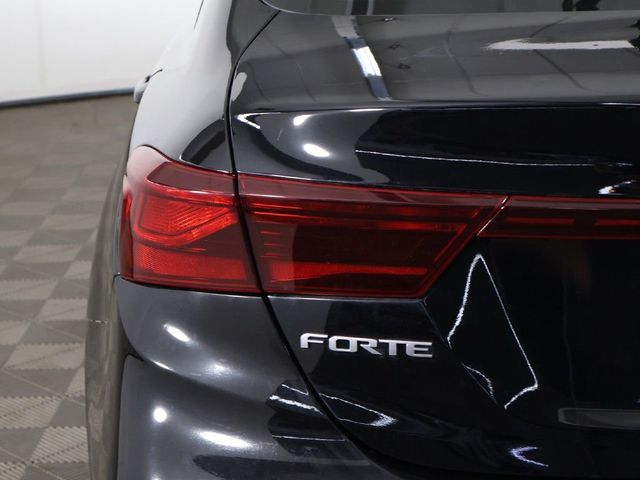 2023 Kia Forte LXS IVT - 23036983 - 13