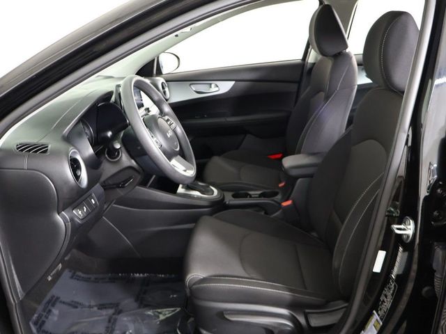 2023 Kia Forte LXS IVT - 23036983 - 26