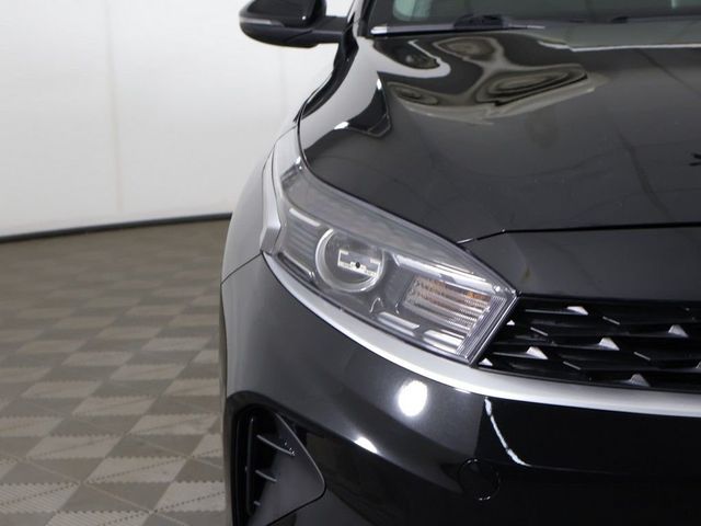 2023 Kia Forte LXS IVT - 23045592 - 11