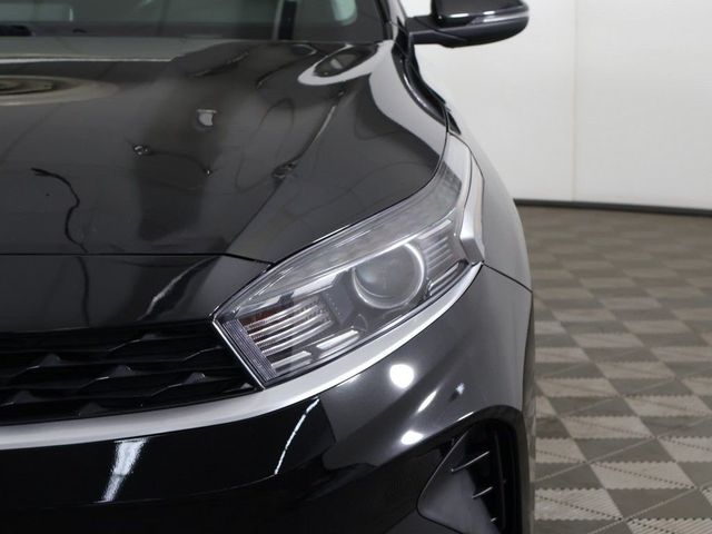 2023 Kia Forte LXS IVT - 23045592 - 12