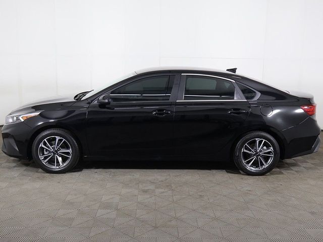 2023 Kia Forte LXS IVT - 23045592 - 15
