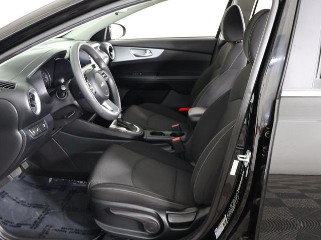 2023 Kia Forte LXS IVT - 23045592 - 26