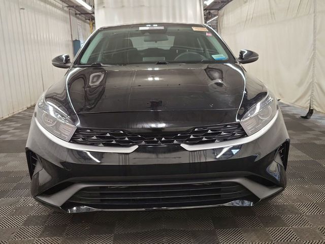 2023 Kia Forte LXS IVT - 23045592 - 2
