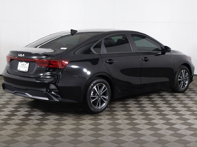 2023 Kia Forte LXS IVT - 23045592 - 8