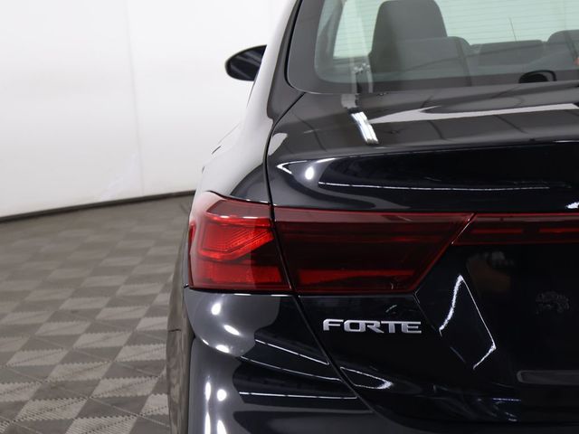 2023 Kia Forte LXS IVT - 23063404 - 12
