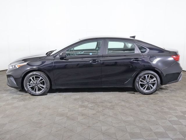2023 Kia Forte LXS IVT - 23063404 - 14