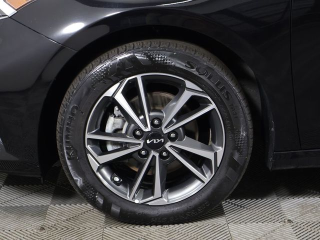 2023 Kia Forte LXS IVT - 23063404 - 18