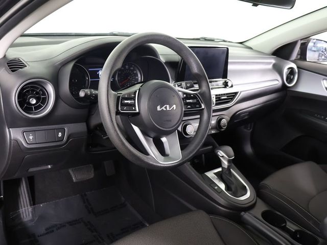 2023 Kia Forte LXS IVT - 23063404 - 23