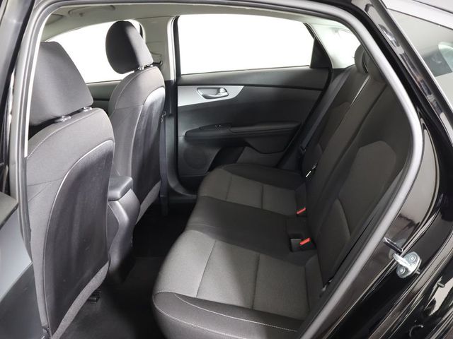 2023 Kia Forte LXS IVT - 23063404 - 29