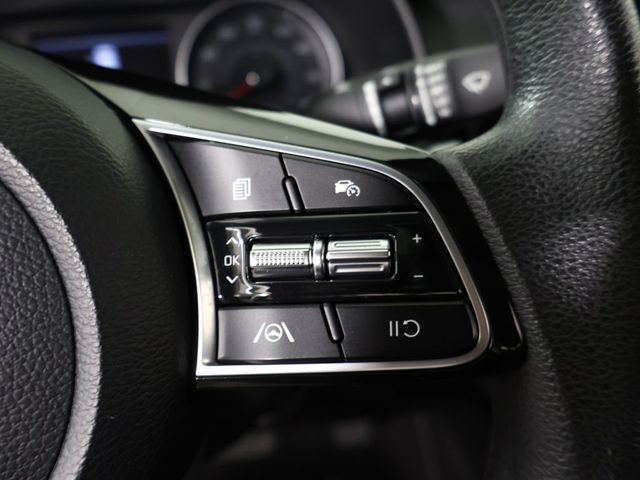 2023 Kia Forte LXS IVT - 23063404 - 36