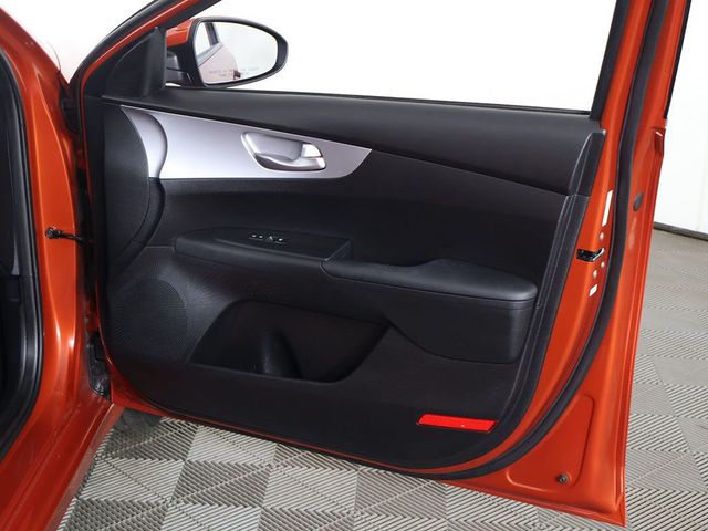 2023 Kia Forte LXS IVT - 23063622 - 20