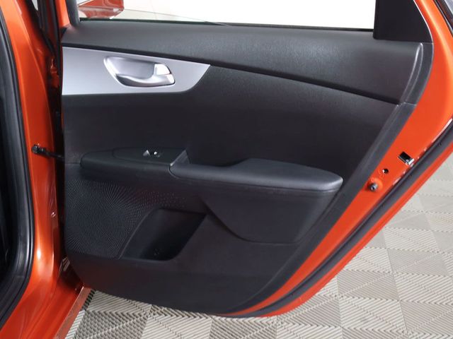 2023 Kia Forte LXS IVT - 23063622 - 22