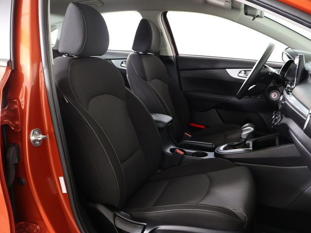 2023 Kia Forte LXS IVT - 23063622 - 26