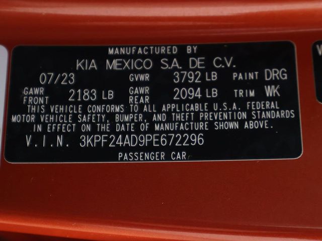 2023 Kia Forte LXS IVT - 23063622 - 44