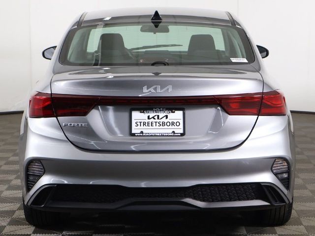 2023 Kia Forte LXS IVT - 23065841 - 9