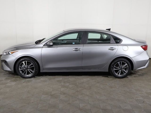 2023 Kia Forte LXS IVT - 23065841 - 14