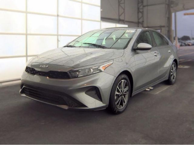 2023 Kia Forte LXS IVT - 23065841 - 1