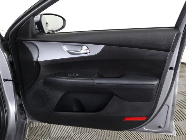 2023 Kia Forte LXS IVT - 23065841 - 20
