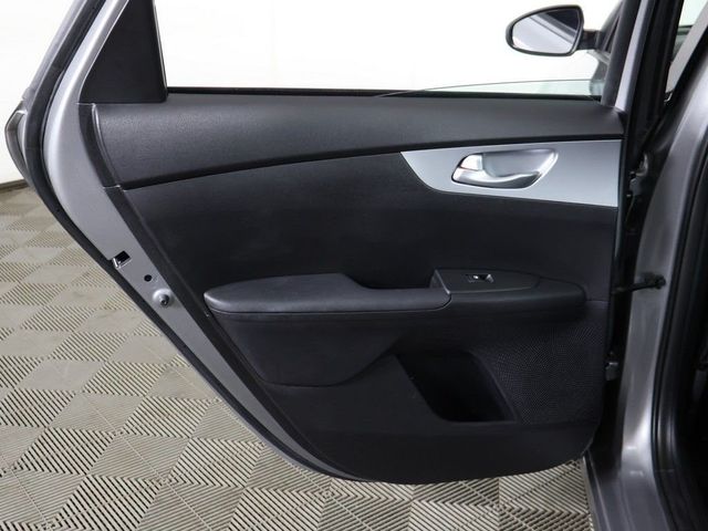 2023 Kia Forte LXS IVT - 23065841 - 21