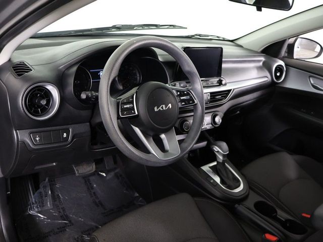 2023 Kia Forte LXS IVT - 23065841 - 23