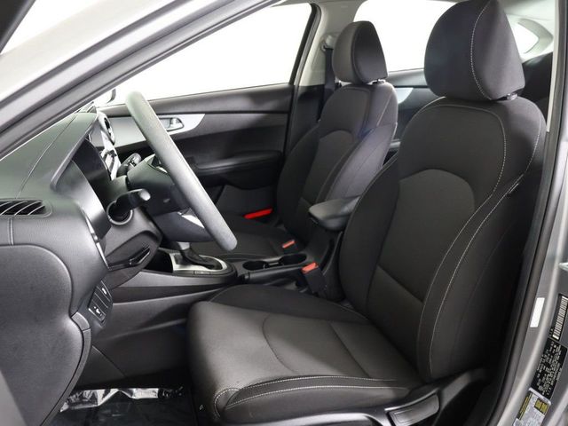 2023 Kia Forte LXS IVT - 23065841 - 27