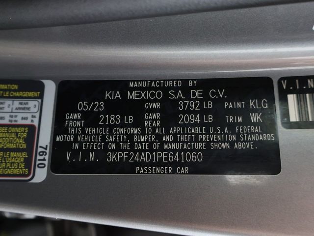 2023 Kia Forte LXS IVT - 23065841 - 43