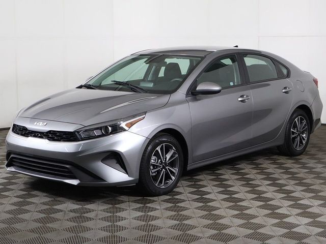 2023 Kia Forte LXS IVT - 23065841 - 5