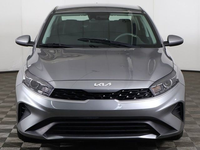 2023 Kia Forte LXS IVT - 23065841 - 8