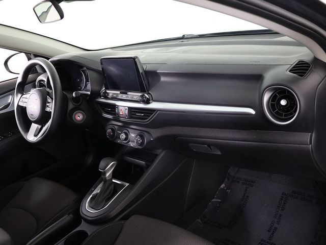 2023 Kia Forte LXS IVT - 23067648 - 24