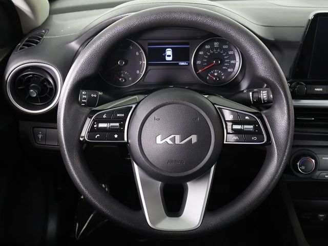 2023 Kia Forte LXS IVT - 23067648 - 33