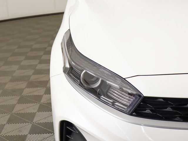 2023 Kia Forte LXS IVT - 23085774 - 11