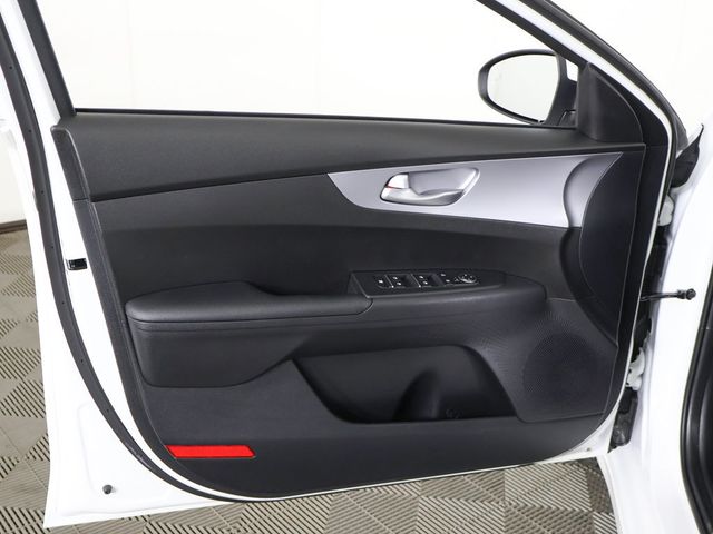 2023 Kia Forte LXS IVT - 23085774 - 20