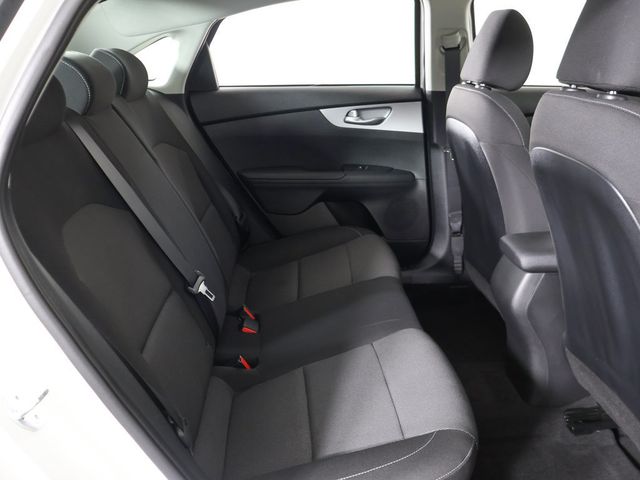2023 Kia Forte LXS IVT - 23085774 - 31