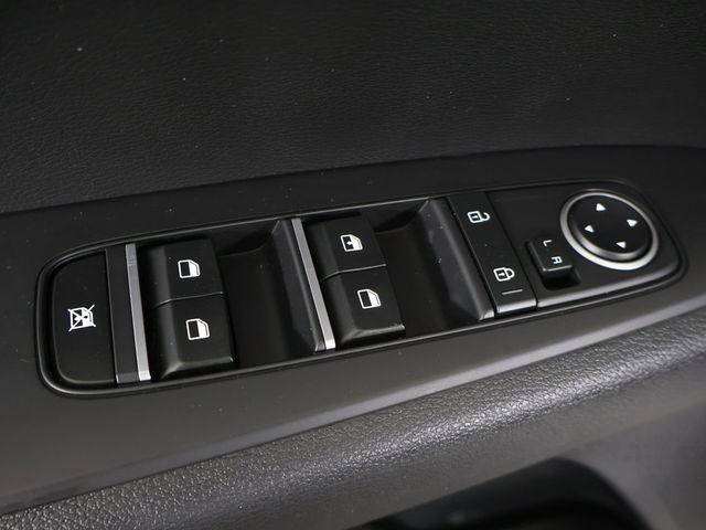 2023 Kia Forte LXS IVT - 23085774 - 34
